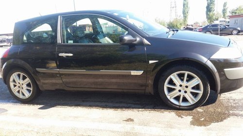 Dezmembrez Renault Megane 2 1.9 dci coupe