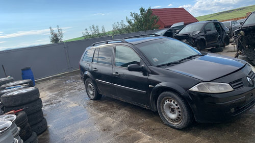 Dezmembrez Renault Megane 2 2004 combi 1,9dci