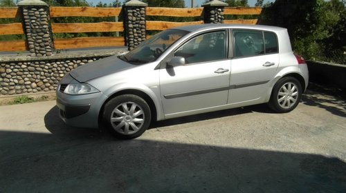 Dezmembrez Renault Megane 2 an 2007