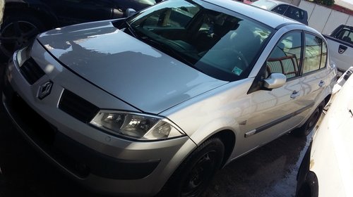 Dezmembrez renault megane 2, benzina 1.6 16v