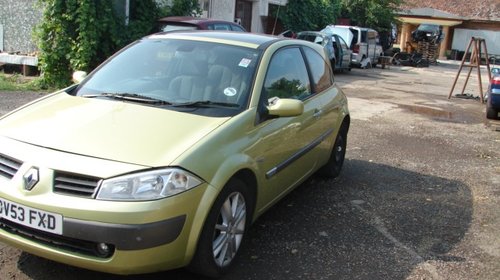 Dezmembrez Renault Megane 2 din 2003