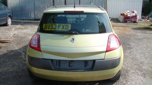 Dezmembrez Renault Megane 2 din 2003