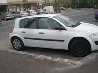 Dezmembrez renault megane 2 hatchback din 2007