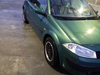 Dezmembrez Renault Megane 2 în 2 usi 1.4 16v din 2005