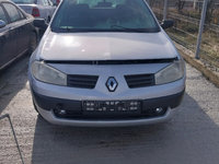 Dezmembrez Renault Megane 2