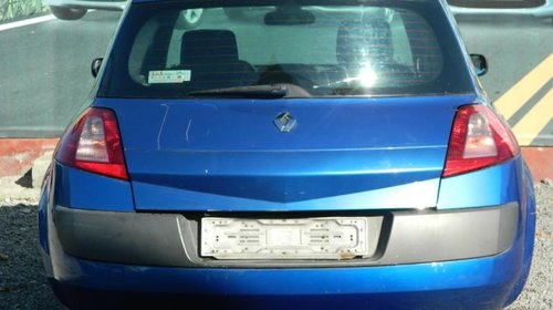 Dezmembrez Renault Megane - 2002