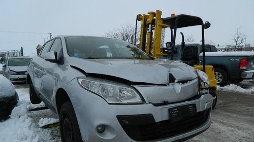 Dezmembrez Renault Megane - 2009