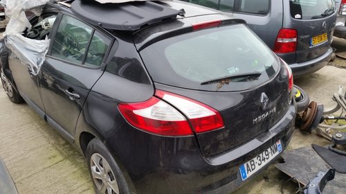 Dezmembrez Renault Megane 3 1.5 dci