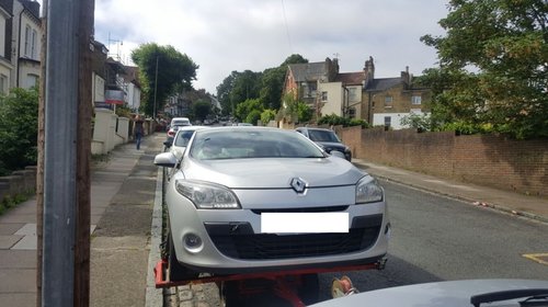 DEZMEMBREZ RENAULT MEGANE 3 1.6 2010