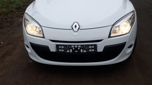 Dezmembrez Renault Megane 3 1.9 dci, euro 5
