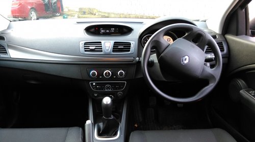 Dezmembrez Renault Megane 3