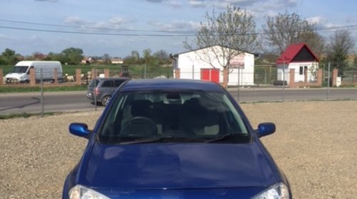 Dezmembrez Renault Megane albastru 1,6b, an 2003