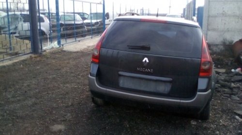 Dezmembrez Renault Megane ,an 2006