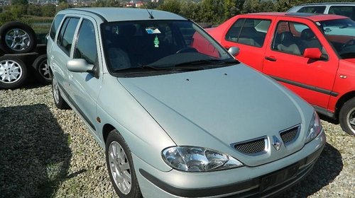 Dezmembrez renault megane break, an 2001, 1.6 benzina