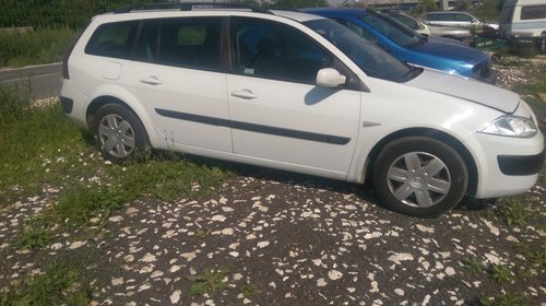 Dezmembrez Renault megane II 1,5 dci an fabricație 2004