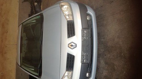 Dezmembrez Renault Megane II, 1.5 DCI euro 3, an fab 2005