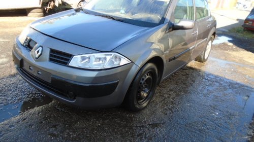 Dezmembrez Renault Megane II 2004 berlina 1.9