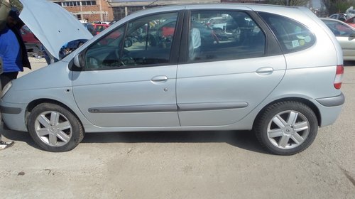 Dezmembrez Renault Megane Scenic 1.9DCI DIN 2001