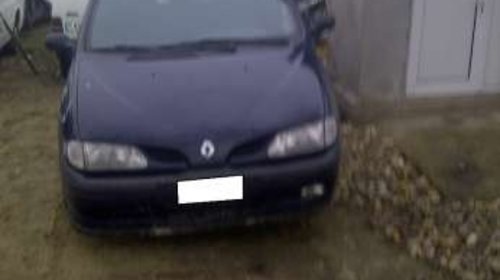 Dezmembrez Renault Scenic 1.9 1999
