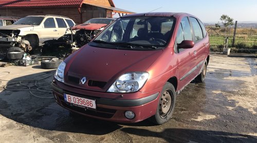 Dezmembrez Renault Scenic 1999 hatchback 1,9 dti