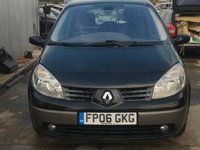 Dezmembrez Renault Scenic 2 1.9 dci 2006