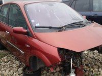 Dezmembrez Renault Scenic 2, 2005, 1.5 DCI,cut vit manuala