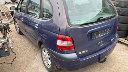 Dezmembrez Renault Scenic 2002 Monovolum 1.9 dCi