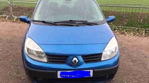 Dezmembrez Renault Scenic 2004 hachback 1.6 16v