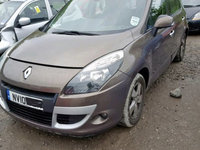 Dezmembrez Renault Scenic 3