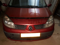 Dezmembrez Renault Scenic din 2003