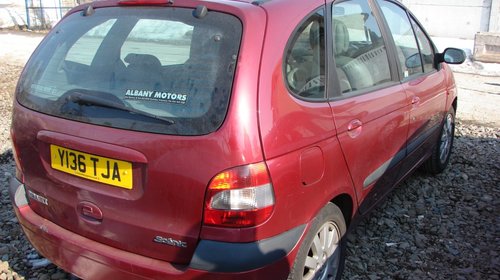 Dezmembrez Renault Scenic din anul 2001