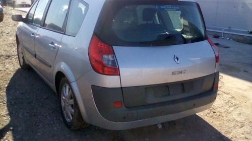 Dezmembrez Renault Scenic II ,an 2008