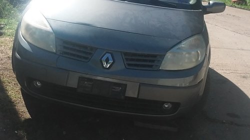 Dezmembrez Renault Scenic