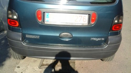 Dezmembrez renault scenic