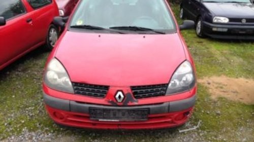 Dezmembrez renault symbol 1.5 dci 2006