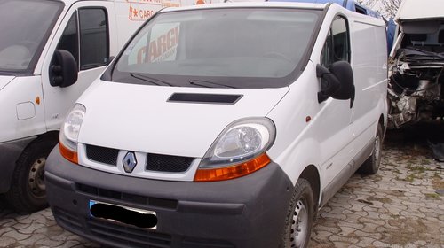 Dezmembrez Renault Trafic 1,9D , an fabr 2003