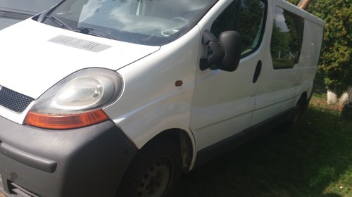 Dezmembrez renault trafic 1.9 dci 2007