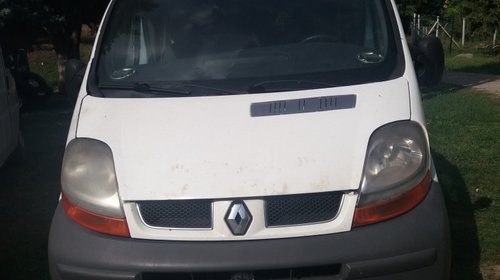 Dezmembrez renault trafic 1.9 dci 2007