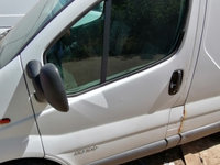 Dezmembrez Renault Trafic 1.9 dci 2007