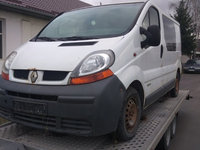 Dezmembrez Renault Trafic 1.9 diesel an 2003