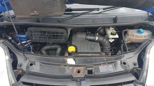 Dezmembrez Renault Trafic 2.0 dCi 115 cai motor M9R an 2012
