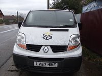 Dezmembrez Renault Trafic 2.0 dci 2007