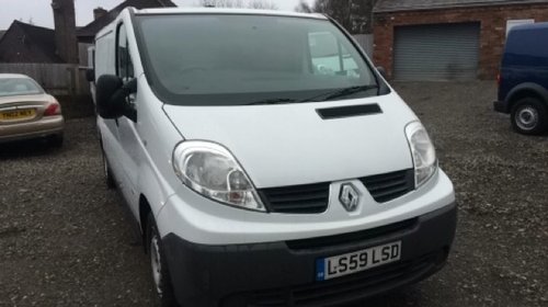 Dezmembrez renault trafic 2.0 dci 6 trepte eu