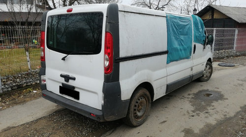 Dezmembrez Renault Trafic 2.0 Dci Euro 5 115cp 2013 6 locuri