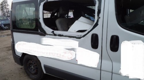 Dezmembrez Renault Trafic an 2011, motor 1995 cc, diesel