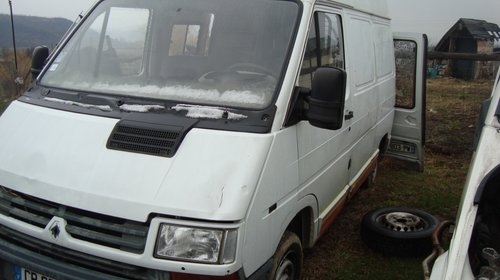 Dezmembrez Renault Trafic an fabricatie 1995 motor 1.9 d