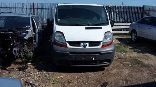 Dezmembrez renault trafic de marfa 1.9 dci 101 cai