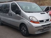 Dezmembrez Renault Trafic II an fabr. 2003, 2.5 DCi, 8+1 locuri