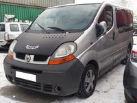 Dezmembrez Renault Trafic II an fabr. 2003, 2.5 DCi, 8+1 locuri