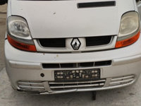 Dezmembrez renault trafic modelul lung 2006 2,5 diesel 6 trepte